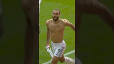 DCL scores 96th-minute winner at Elland Road!