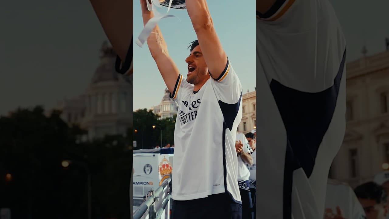 Five more seasons together. #RealMadrid and @emirates renew their partnership agreement #FlyBetter