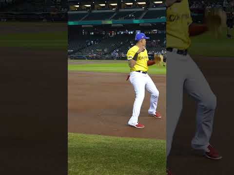 I wish to be half as cool as Gio Urshela was 🔥