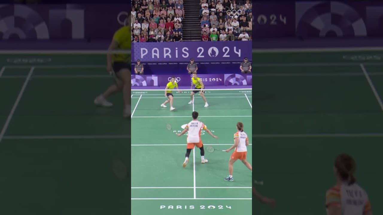 He fell, but still won the point! 😳