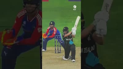 Powerful shot-making from Sophie Devine at the 2024 #T20WorldCup 💥