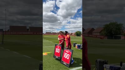 Taiwo and Woody celebrate HUGE milestone with Forest squad 🫶