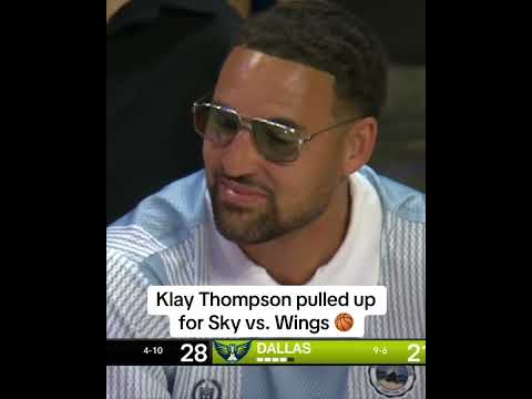 Klay supporting the W 🔥