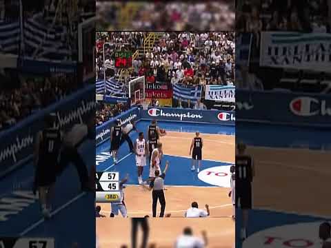 That full-court lob from Chris Paul to Chris Bosh was unreal 🤯 #FIBAWC