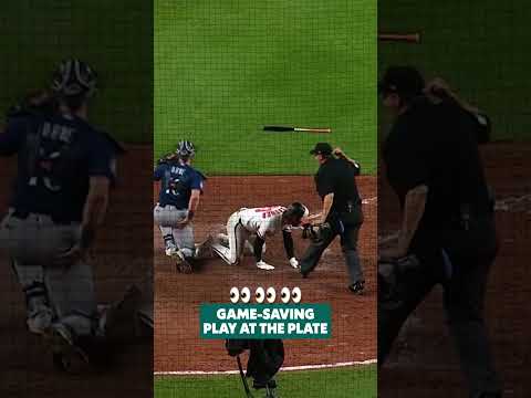 SAVED THE GAME.  #baseball #mlb #sports #highlights #mariners