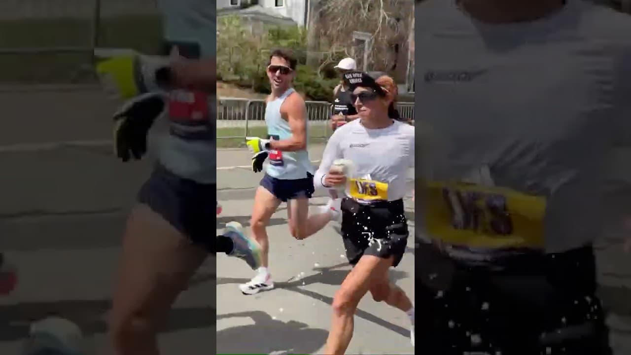 🎶 On the road again.