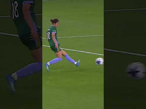 Ally Brazier slots it home for the Summit 👏