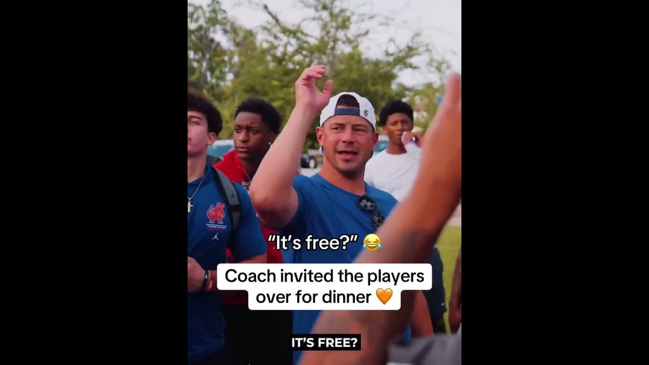 Is it free? 𤣠(via @gatorsfb/TT)