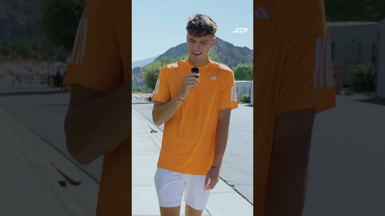 Courtside confessions with Jakub Mensik 🎤🎾