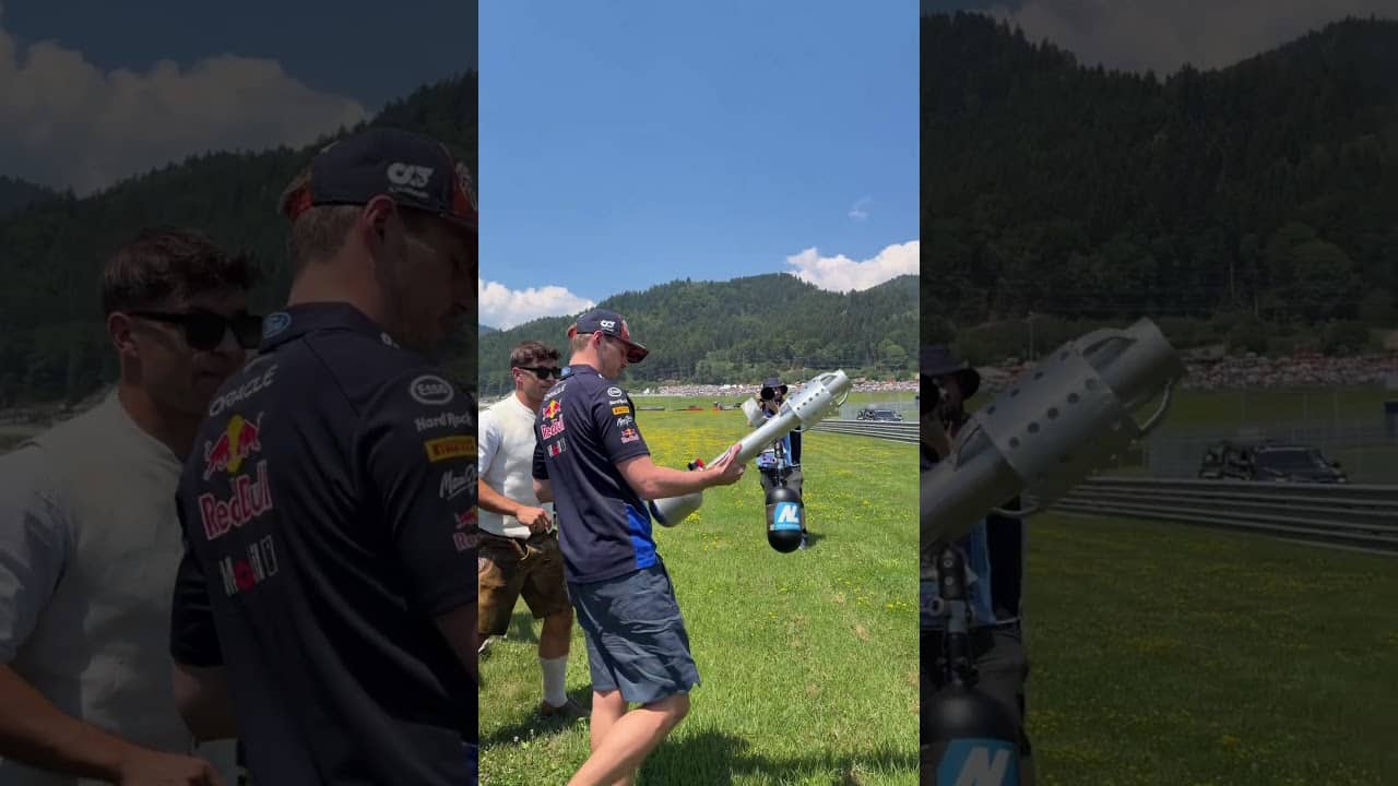 You know the words ๐๐ #F1 #AustrianGP