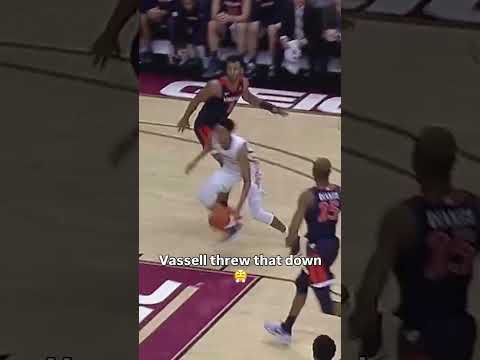 Two-hand flush π #floridastateseminoles #floridastate #fsu #collegebasketball #ncaabasketball