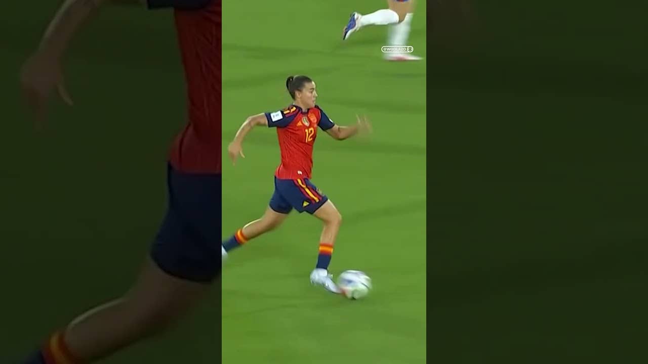 A GUIJARRAZO from Patri to give Spain the lead 🇪🇸🔥