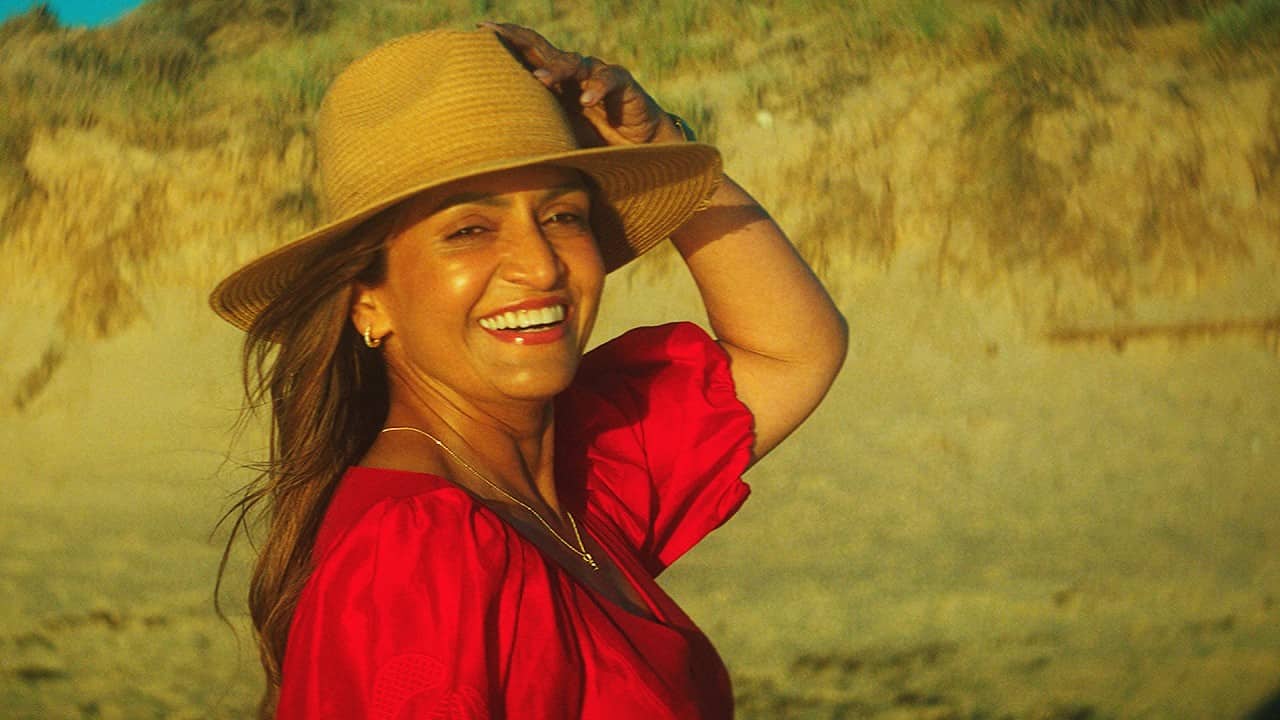 Lady in Red - Jane - BMPCC OG Bolex anamorphic 8/19/1.5x