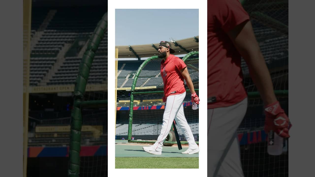 out of the frame ➡ onto the field