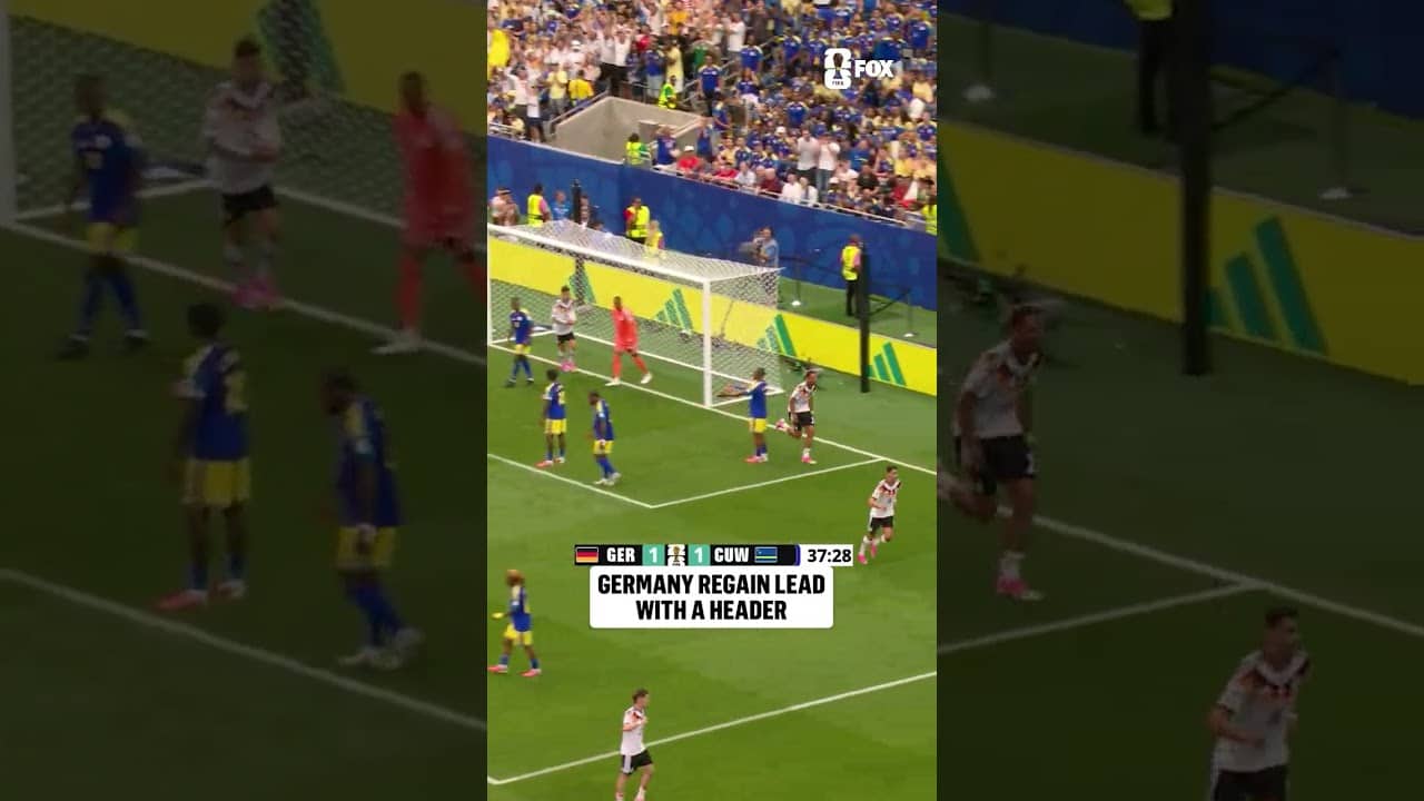 Schlotterbeck heads home his first-ever international goal for Germany 🇩🇪
