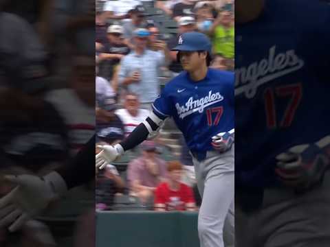 SHOHEI’S BACK. #dodgers #sports #losangeles