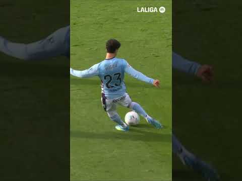 Hugo ÁLVAREZ had a DOUBLE chance ⚔️❤️🔥 #LALIGAHighlights
