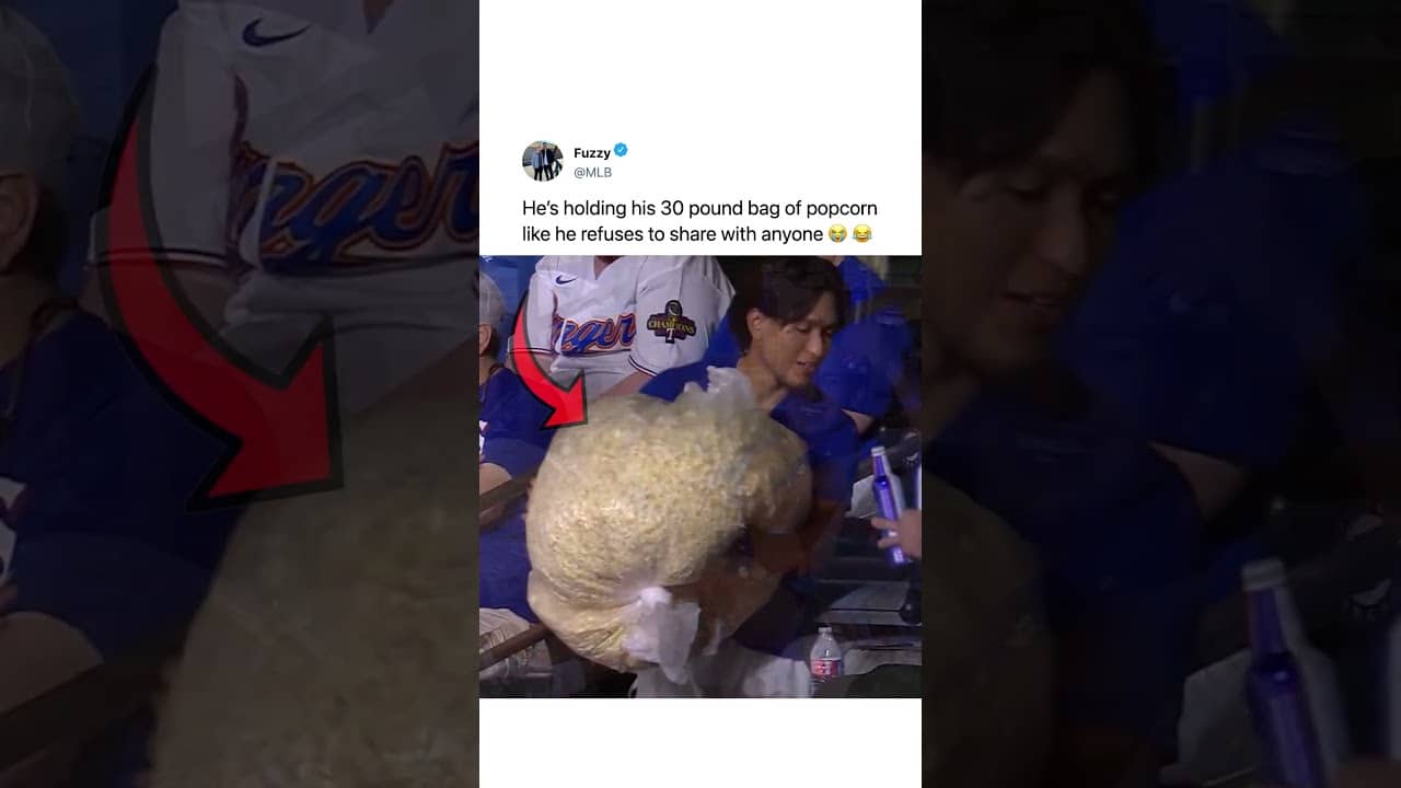 i think he has enough popcorn πΏπΏ