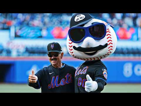 Bobby Valentine throws out the first pitch ... in disguise? 🥸