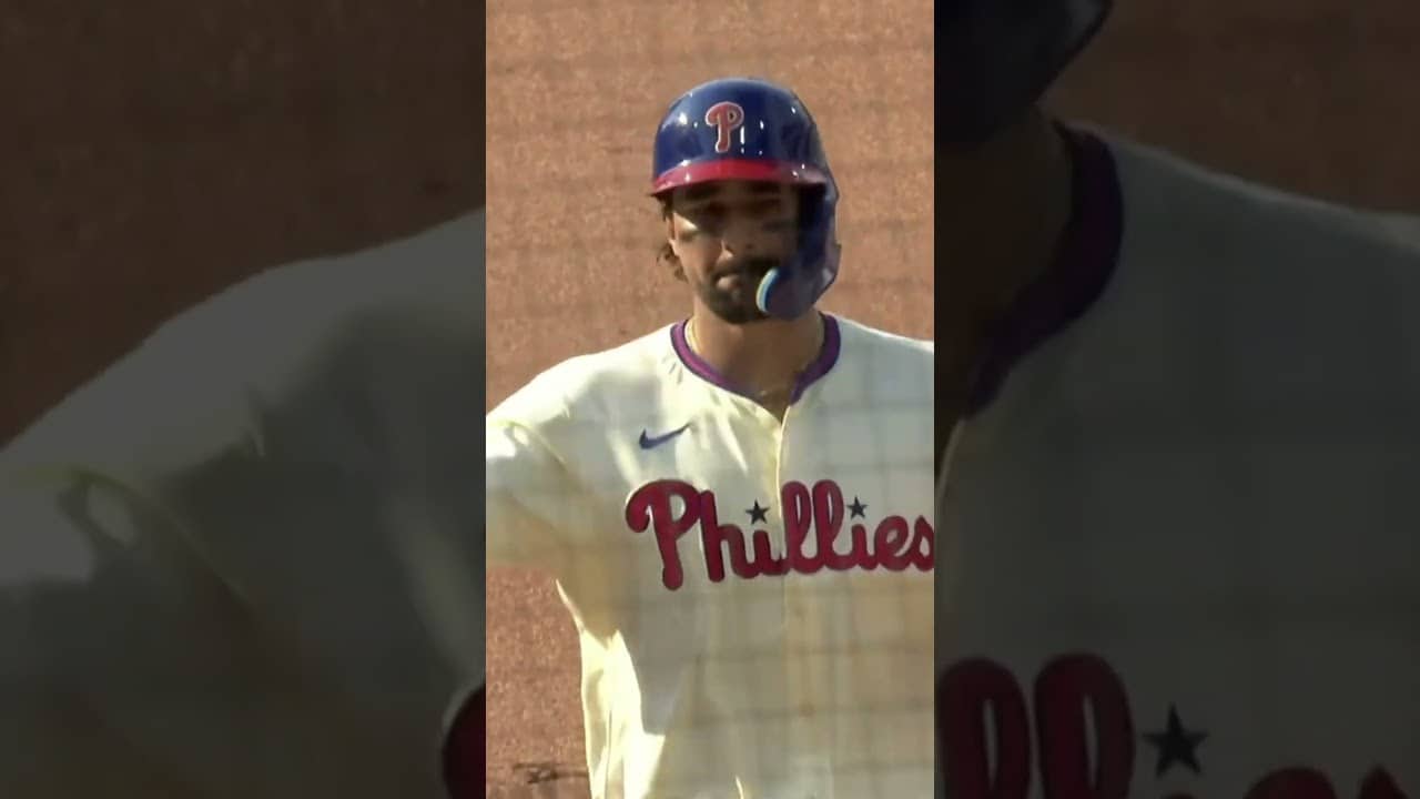 How does Castellanos keep doing this 😂 #baseball #mlb #phillies